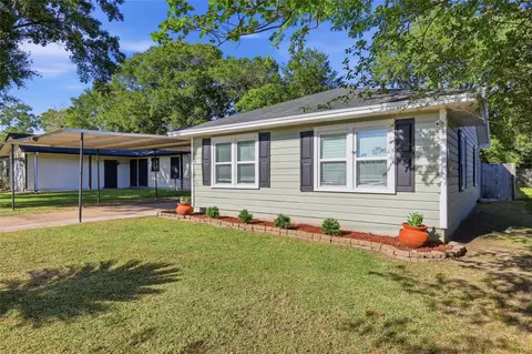 5675 Kenneth Ave, Beaumont, TX 77705