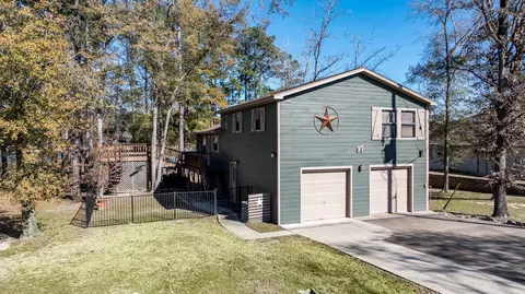 97 Greenway Dr, Trinity, TX 75862