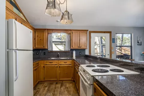 Kitchen - 97 Greenway Dr, Trinity, TX 75862 photo 2 of 4