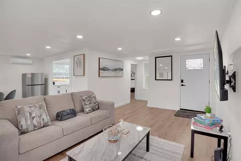 222 West Dr, Clear Lake Shores, TX 77565