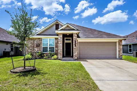104 Laurel Oak Dr, Huntsville, TX 77320