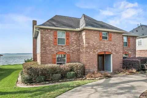 3623 Shore Shadows Dr, Crosby, TX 77532