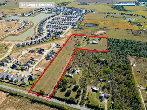 32445 Knebel Rd, Waller, TX 77484