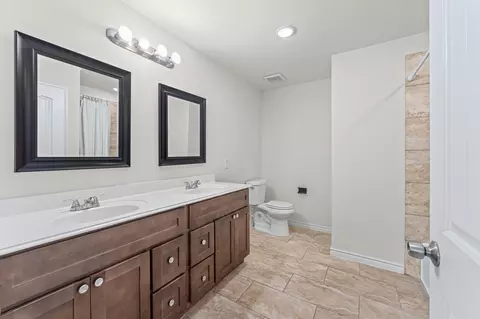 Bath - 10920 Fairview Dr, Conroe, TX 77385 photo 2 of 3