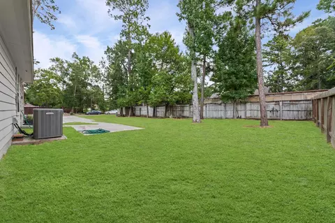 Exterior - 10920 Fairview Dr, Conroe, TX 77385 photo 7 of 8