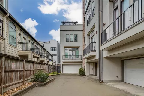 2913 Leeland St, Houston, TX 77003