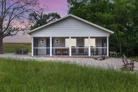 11401 Schaffner Rd, Sealy, TX 77474