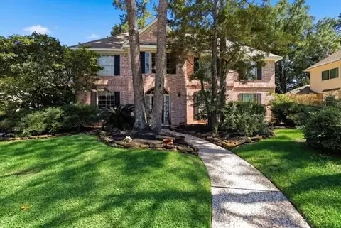 5834 Mountain View Dr, Kingwood, TX 77345