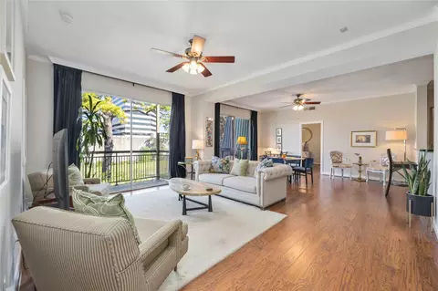 4515 Briar Hollow Pl #308, Houston, TX 77027