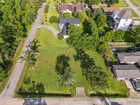3410 Byway St, Shoreacres, TX 77571