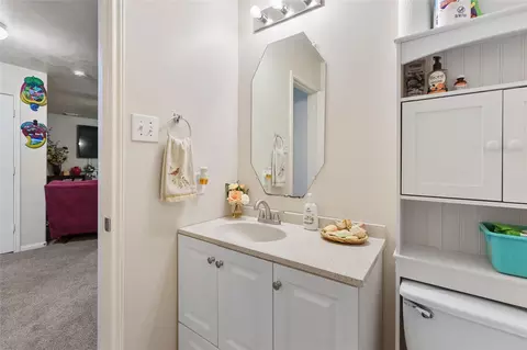 Bath - 1819 NW Emerald Pathway Dr, Spring, TX 77388 photo 2 of 2
