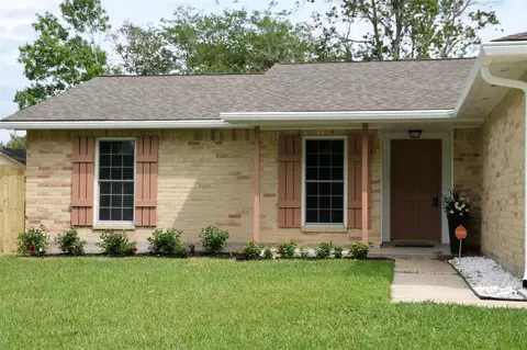 306 Maple Leaf St, League City, TX 77573