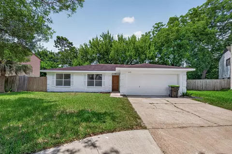 1415 Whispering Pine Dr, Missouri City, TX 77489