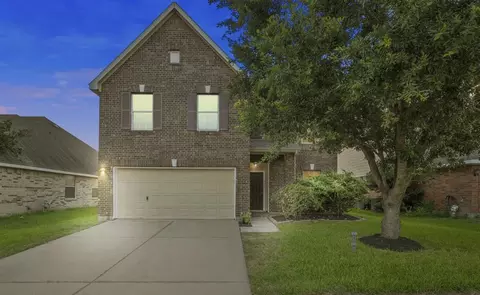 935 Sage St, Baytown, TX 77521