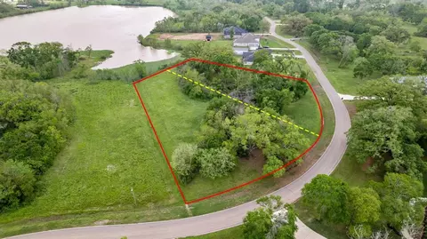 21610 Chenango Lake Dr, Angleton, TX 77515 photo 9