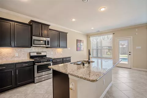 Kitchen - 3634 Gable Landing Ln, Spring, TX 77386 photo 3 of 5