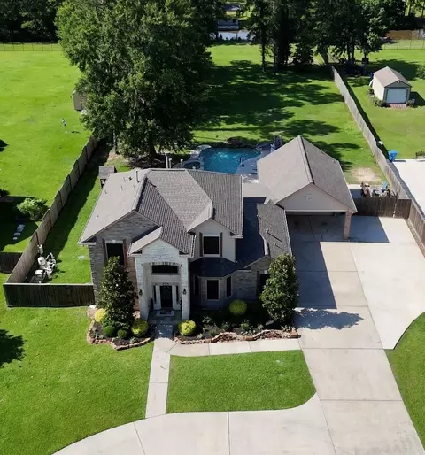 19617 Desna Dr, Porter, TX 77365