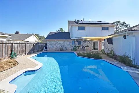 2730 Colony Dr, Sugar Land, TX 77479
