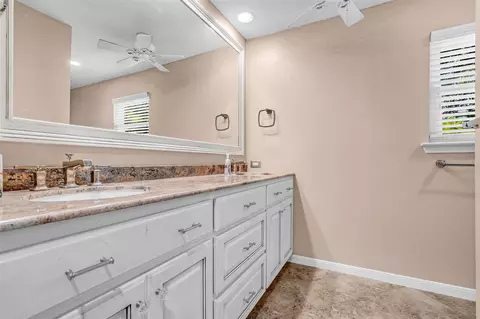 Bath - 631 Andover St, Spring, TX 77373 photo 3 of 4