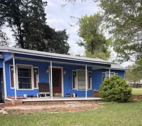 305 E Pliler Precise Rd, Longview, TX 75605 photo 1