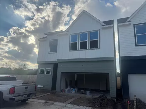 12804 Buffalo Wells Dr, Houston, TX 77045