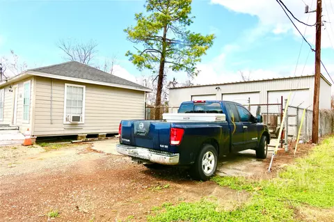 5720 Roberts Rd, Katy, TX 77494