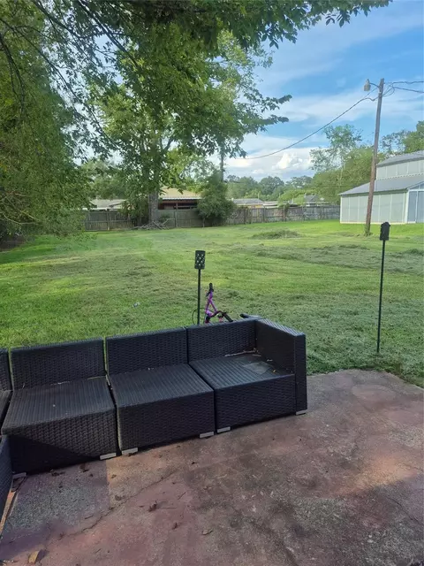 Exterior - 7350 Scotts Dr, Beaumont, TX 77708 photo 4 of 4