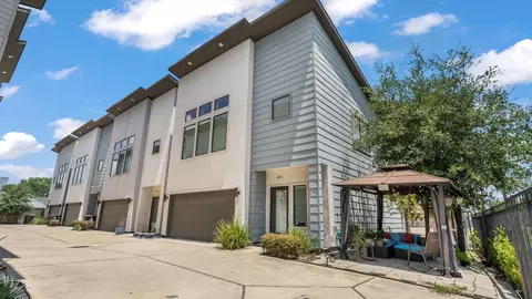 404 Drennan St, Houston, TX 77003