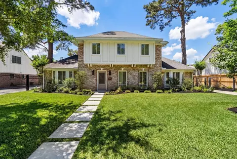 875 Glenchester Dr, Houston, TX 77079