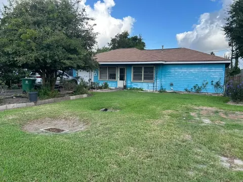 13319 Force St, Houston, TX 77015