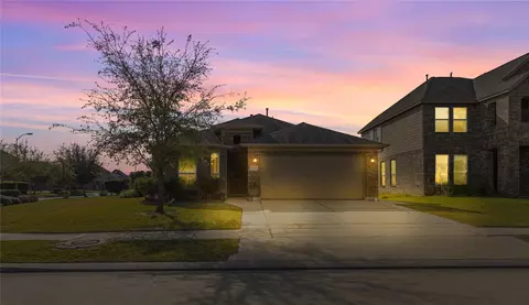 14726 Meadow Acre Trl, Houston, TX 77049