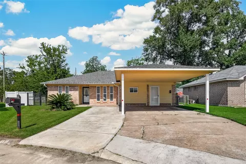 719 Kilpatrick St, Channelview, TX 77530