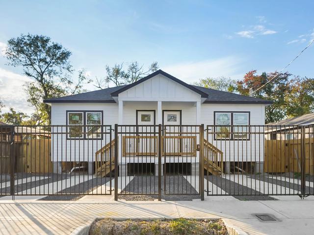 3907 Falls St, Houston, TX 77026