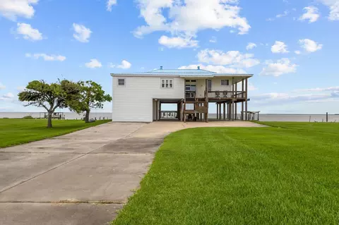 3960 Martin L King Jr, Port Arthur, TX 77640
