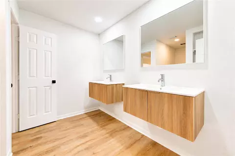 Bath - 25027 Barmby Dr, Spring, TX 77389 photo 1 of 5
