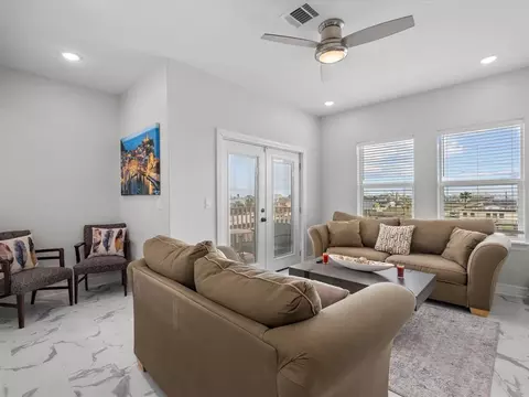 Living - 1018 Seashell Dr, Surfside Beach, TX 77541 photo 5 of 6