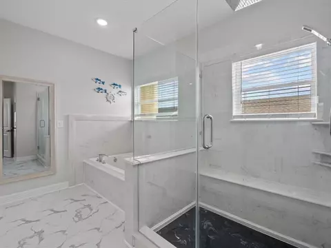 Bath - 1018 Seashell Dr, Surfside Beach, TX 77541 photo 4 of 5