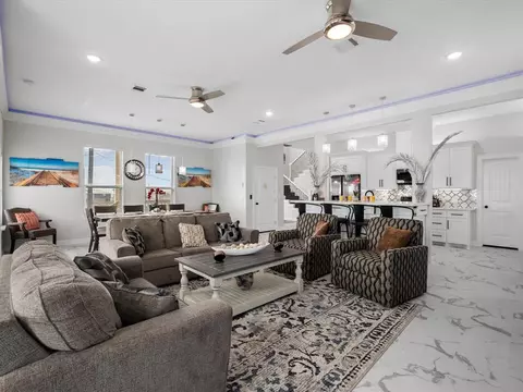 1018 Seashell Dr, Surfside Beach, TX 77541
