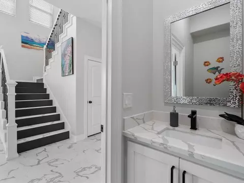 Entry Way - 1018 Seashell Dr, Surfside Beach, TX 77541 photo 4 of 5