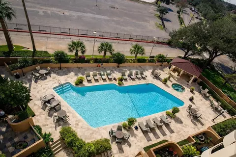 3525 Sage Rd #718, Houston, TX 77056