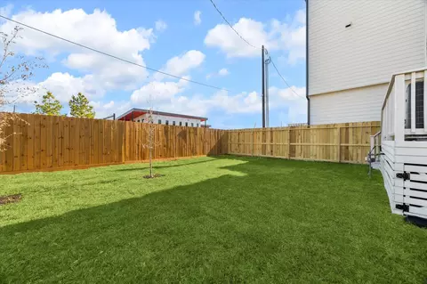 5603 Camino Encantado Dr, Houston, TX 77091