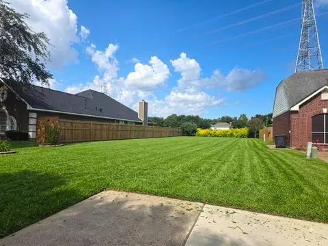319 Power Ct, Sugar Land, TX 77478