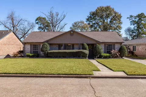 17610 Crestline Rd, Humble, TX 77396