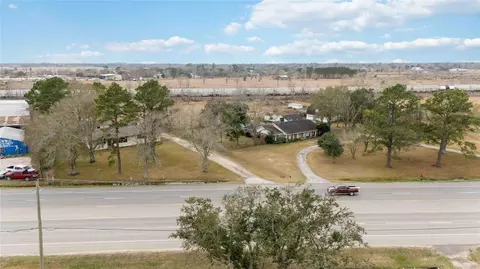 4260 E Highway 6 Hwy, Alvin, TX 77511