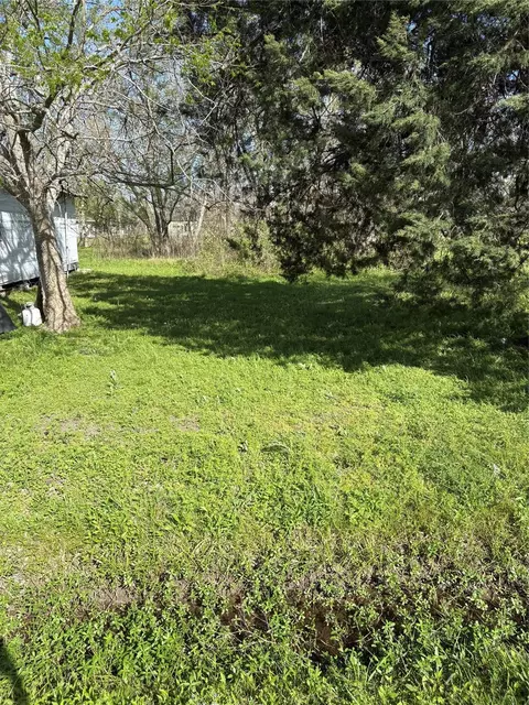 3725 Preston St, Beaumont, TX 77705