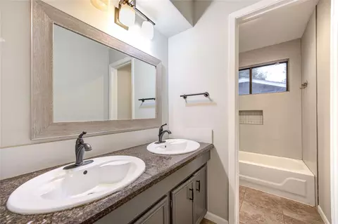 Bath - 530 Enchanted Ln, Spring, TX 77388 photo 3 of 6