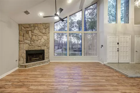 Living - 530 Enchanted Ln, Spring, TX 77388 photo 2 of 4
