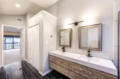 Bath - 530 Enchanted Ln, Spring, TX 77388 photo 5 of 6