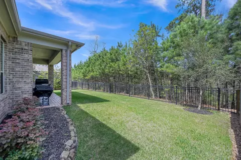 Exterior - 334 Torrey Bloom Loop, Conroe, TX 77304 photo 6 of 7