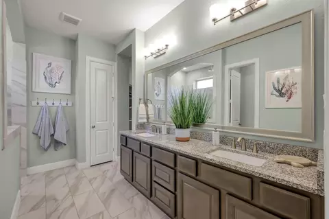 Bath - 334 Torrey Bloom Loop, Conroe, TX 77304 photo 1 of 4